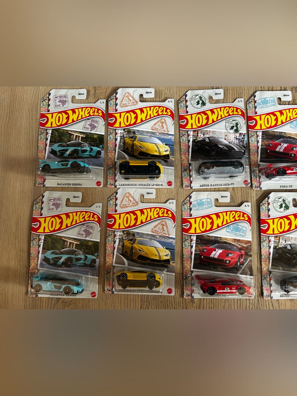 Hot Wheels World Class Racers Lot - Picture 2 of 8